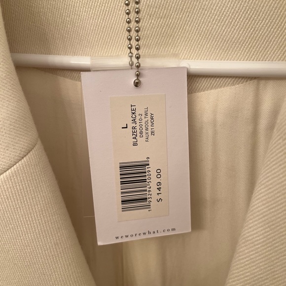 WeWoreWhat Ivory jacket - Picture 3 of 5